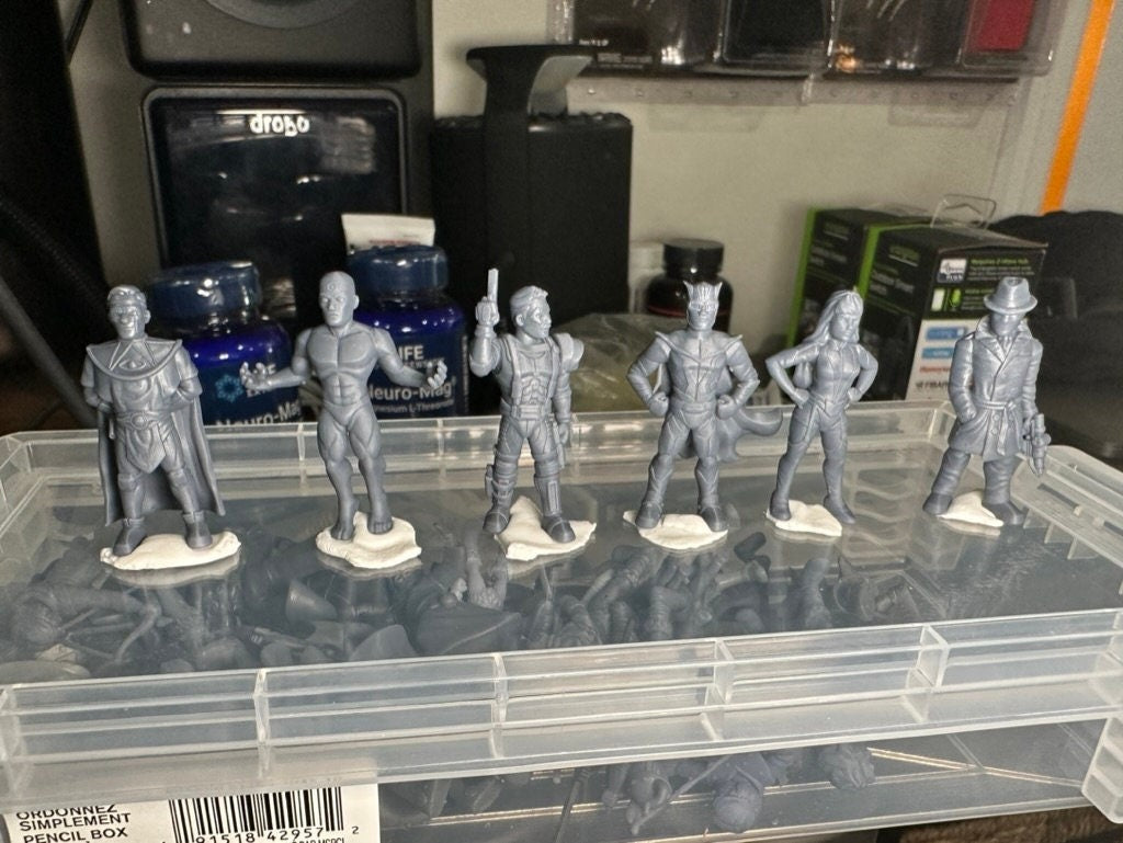 Watchmen 34mm tabletop mini's Dr. Manhattan, The comedian, Rorschach, nite