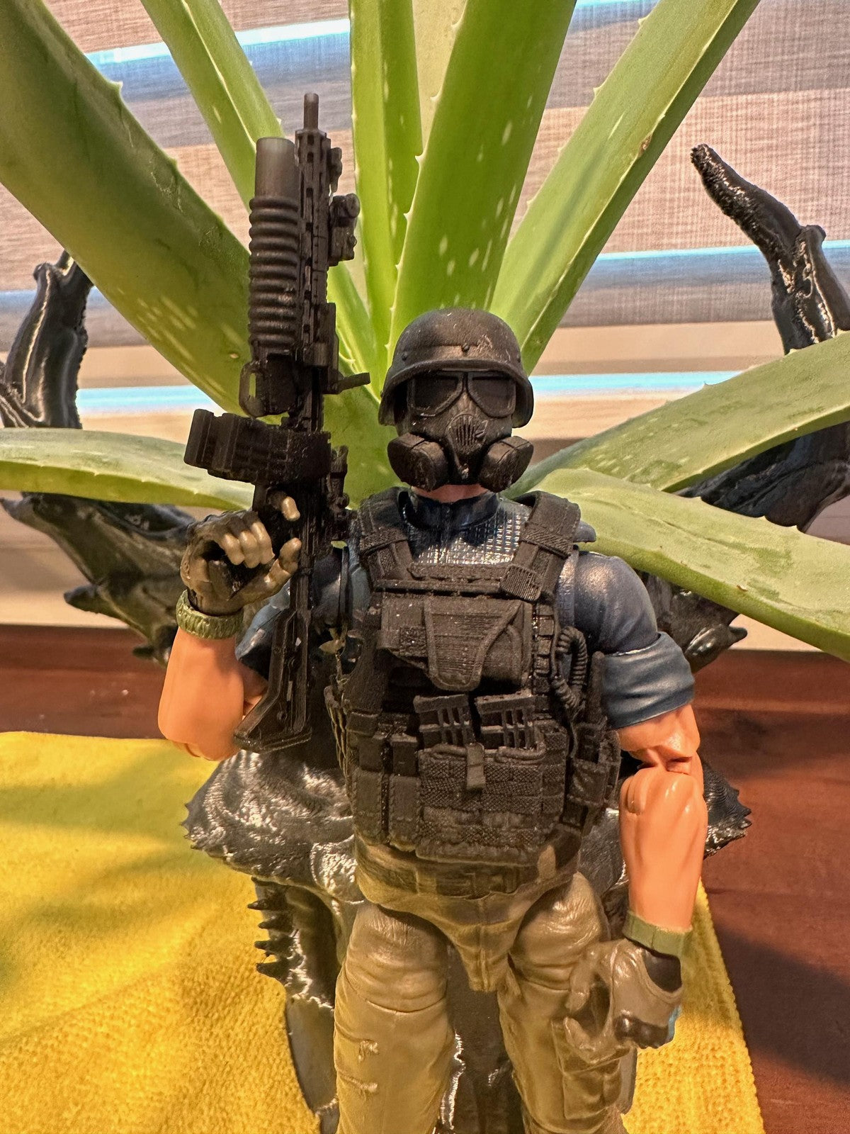 Ar-15 with M203 grenade launcher Toy Rifles for toy action figures 1:12 6" Scal