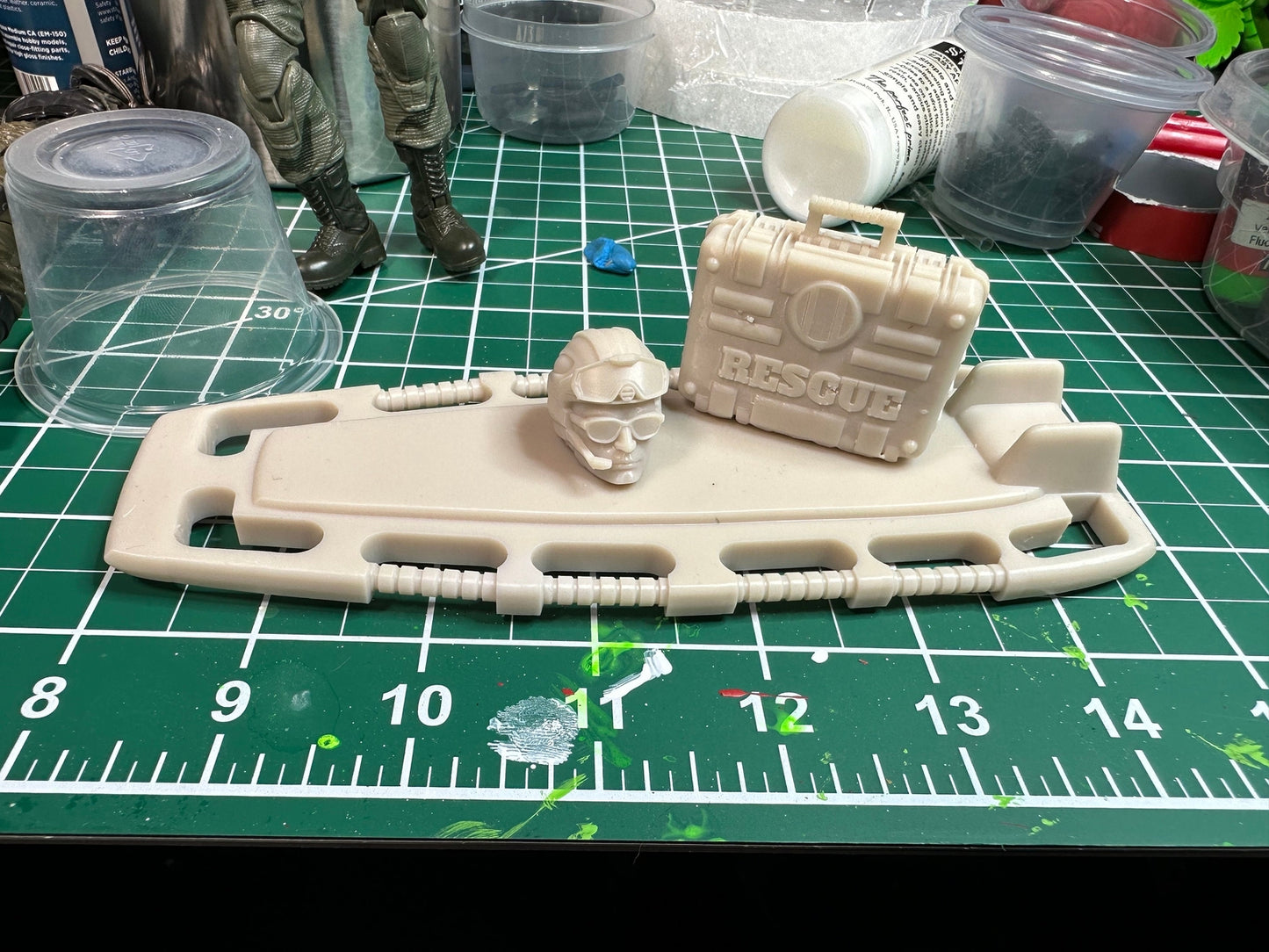 GI Joe Lifeline Medic kit, head, stretcher and case GI Joe Classified 1/12 scal