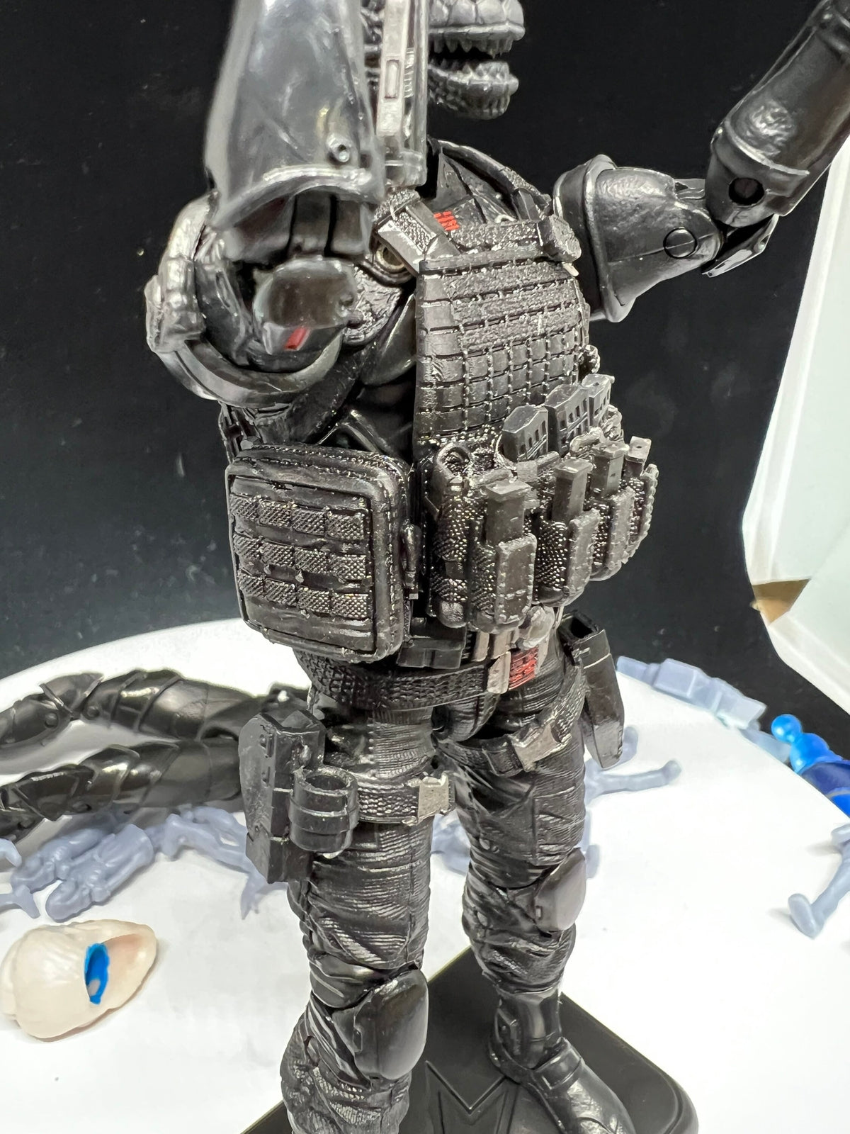 1/12 Scale Tactical Plate Carrier with Mag Pouches: Action Figure Accessory