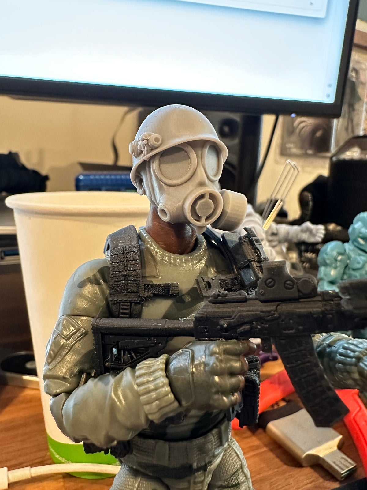 scale Gas mask head 1:12 head sculpt GI Joe Classified, mezco, marvel legends,
